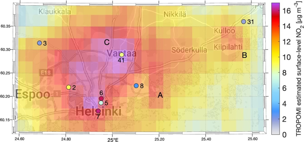 Pääkaupunkiseudulla satelliitti-instrumentin avulla arvioitu typpidioksidipitoisuus on korkeimmillaan Helsingin keskustassa ja Vantaalla, noin 16 mikrogrammaa kuutiometrissä. Mitä kauemmas Helsingistä ja Vantaalta mennään, sitä alemmaksi pitoisuus muuttuu.