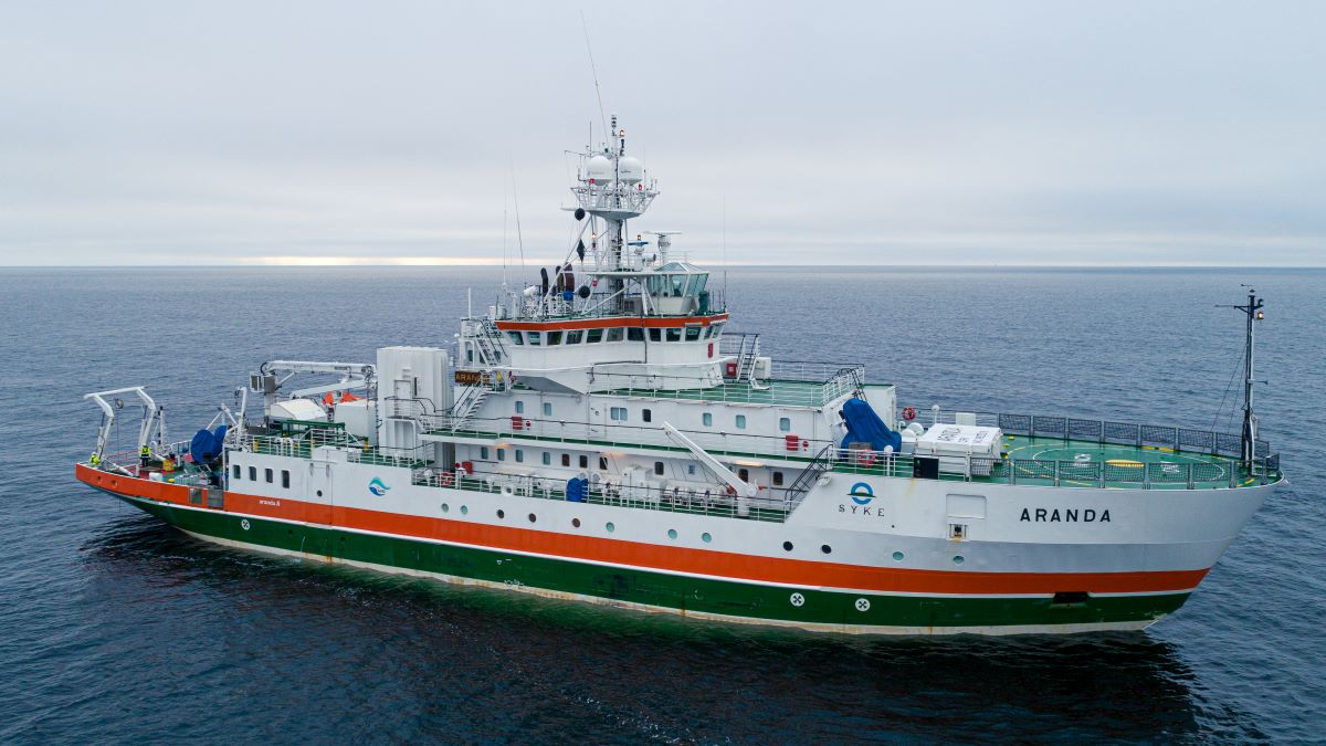 Aranda-laiva merellä.