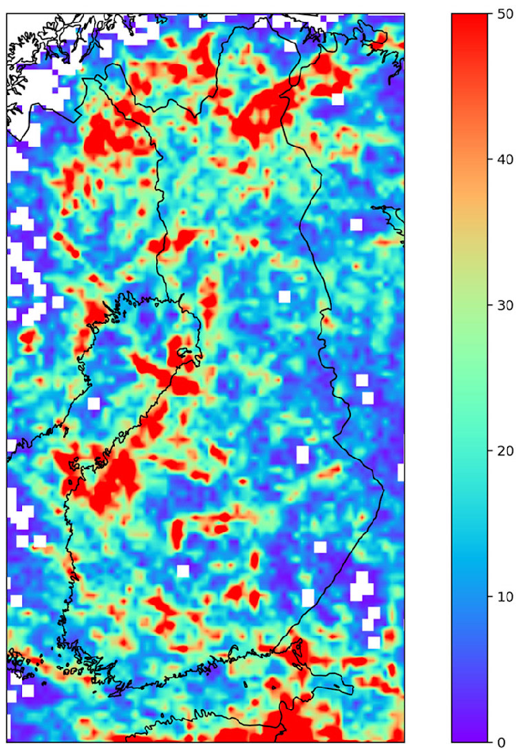 Maasalamoiden määrä Suomen kartalla. Salamat vaihtelevat nollan ja viidenkymmennen salaman välillä. Alueita, joilla on salamoinut eniten löytyy erityisesti länsirannikolta ja Lapista.